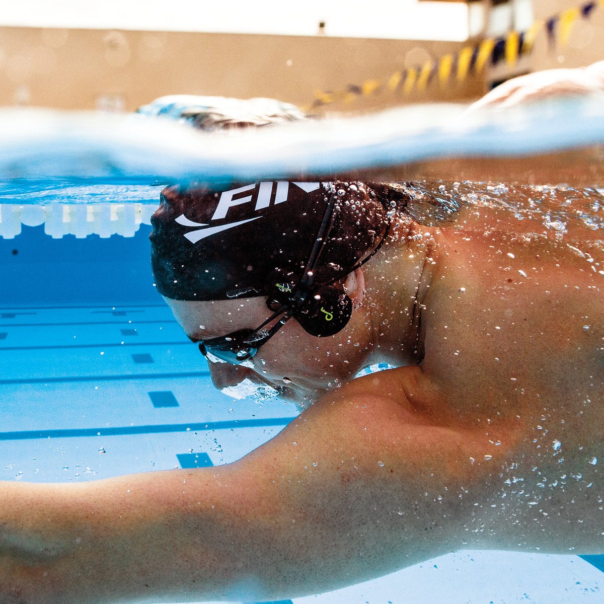 DUO™ | UNDERWATER MP3 PLAYER